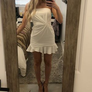 Selfie Leslie White Strapless Mini Dress